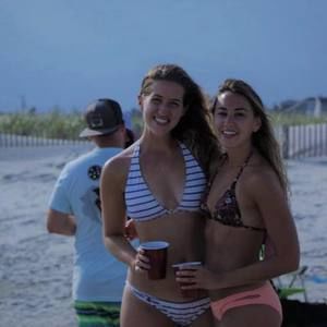 Meet your Posher, Caroline